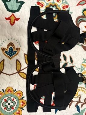Victoria's Secret Black Strappy Underwire Bra NB